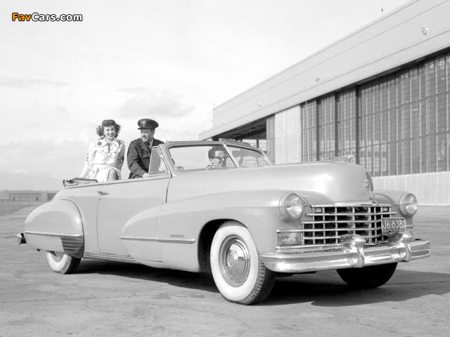 Images of Cadillac Sixty-Two Convertible (6267) 1946 (640 x 480)