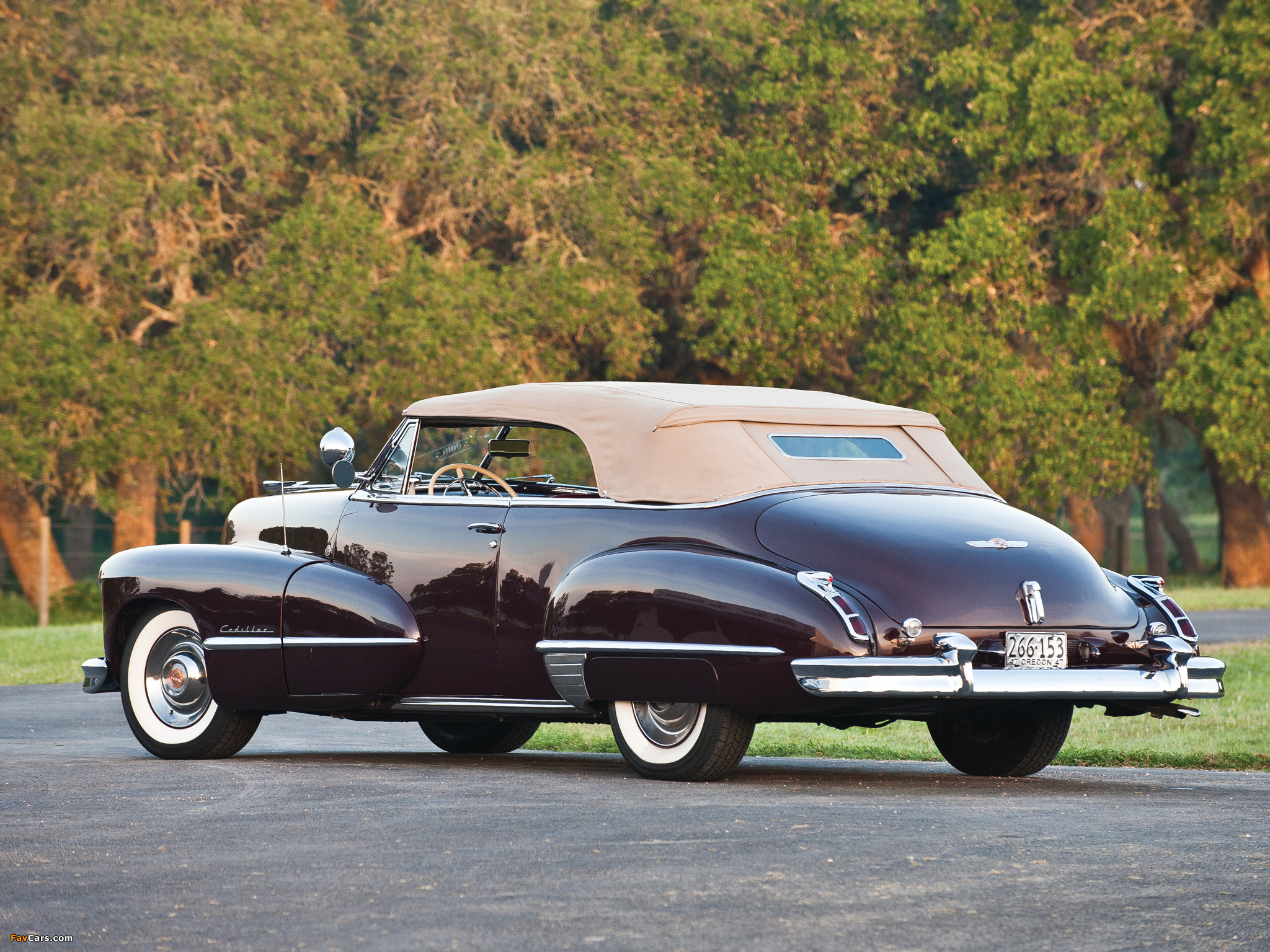 Images of Cadillac Sixty-Two Convertible 1947 (2048 x 1536)