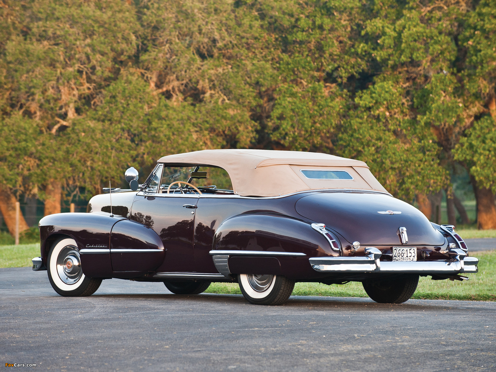 Images of Cadillac Sixty-Two Convertible 1947 (1600 x 1200)