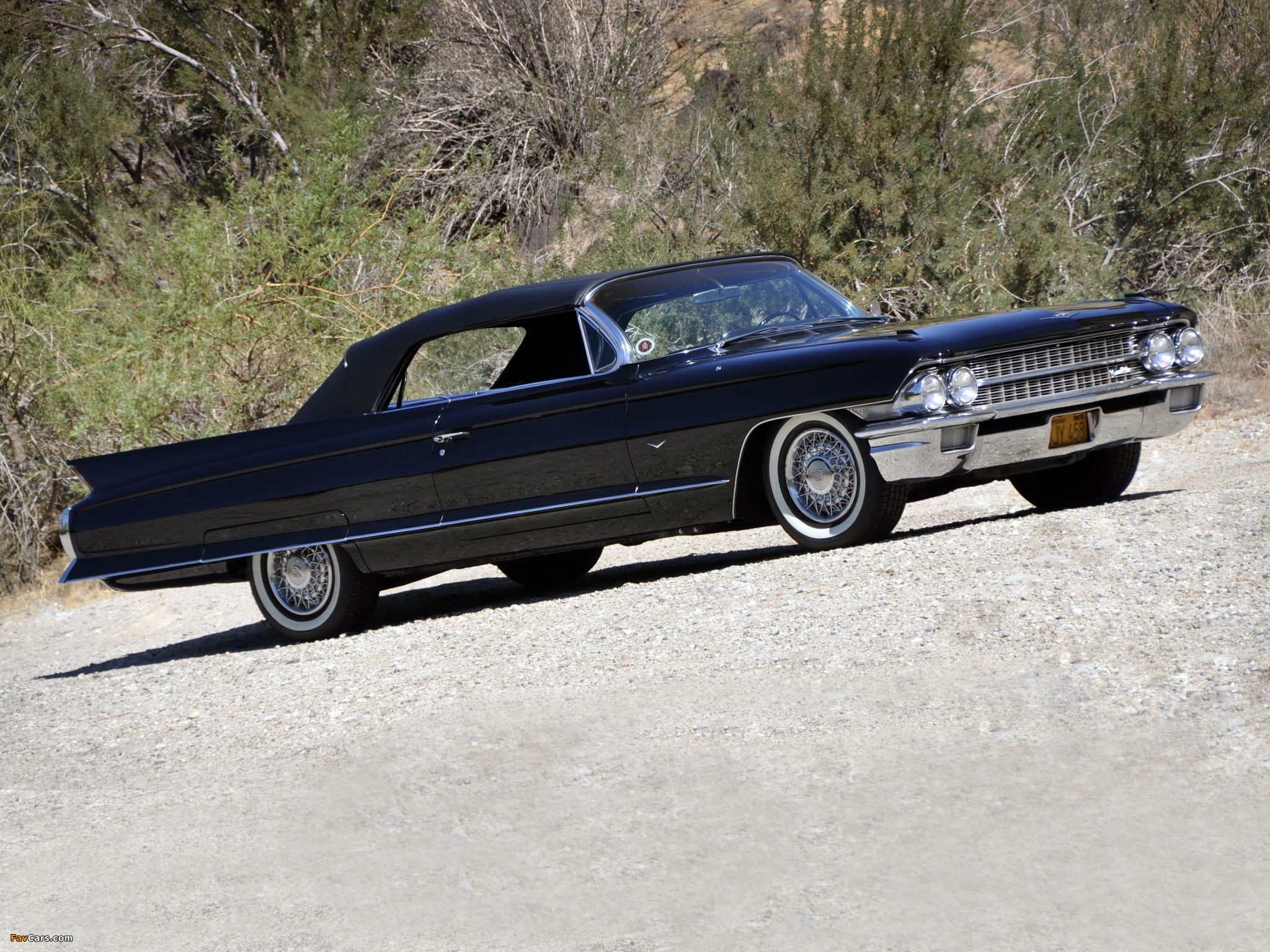 Images of Cadillac Sixty-Two Convertible (6267) 1962 (2048 x 1536)