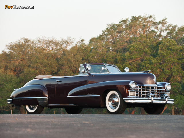 Photos of Cadillac Sixty-Two Convertible 1947 (640 x 480)