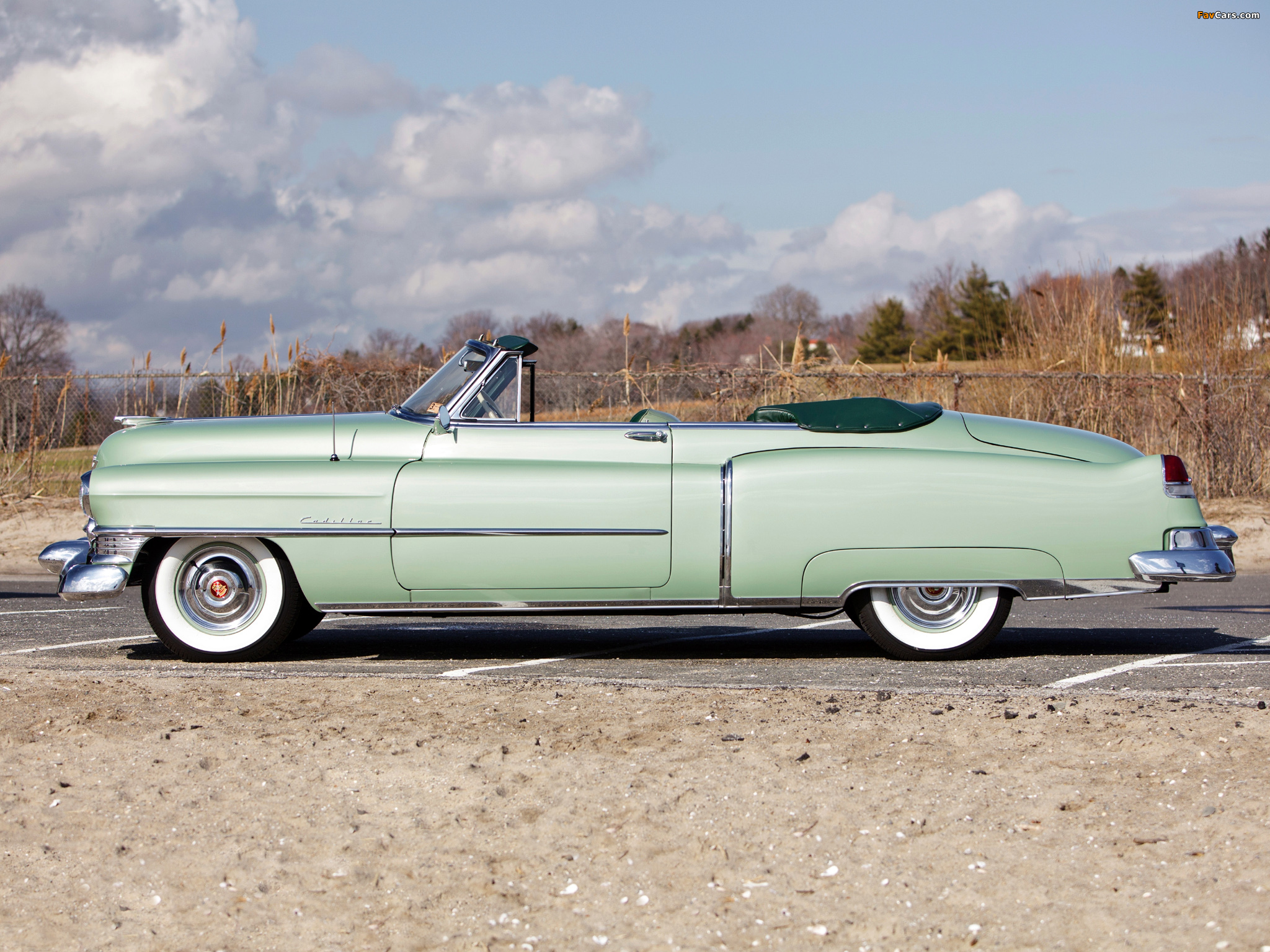 Photos of Cadillac Sixty-Two Convertible Coupe 1951 (2048 x 1536)