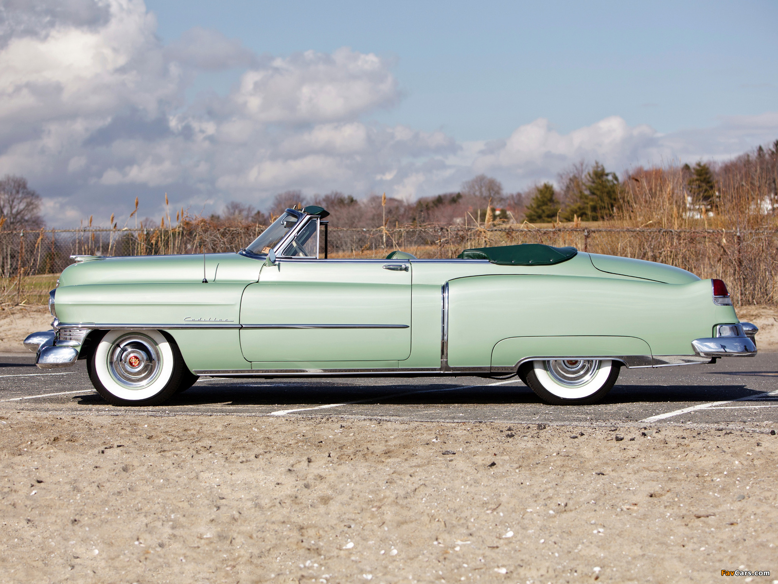 Photos of Cadillac Sixty-Two Convertible Coupe 1951 (1600 x 1200)