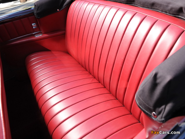 Photos of Cadillac Sixty-Two Convertible Coupe 1951 (640 x 480)