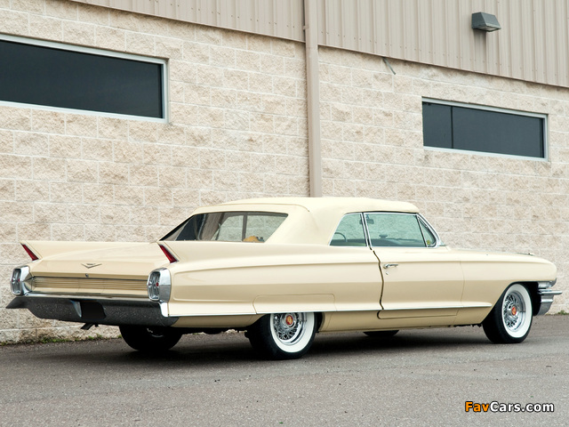 Photos of Cadillac Sixty-Two Convertible (6267) 1962 (640 x 480)