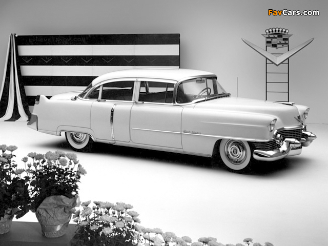 Photos of Cadillac Sixty-Two Sedan 1954 (640 x 480)