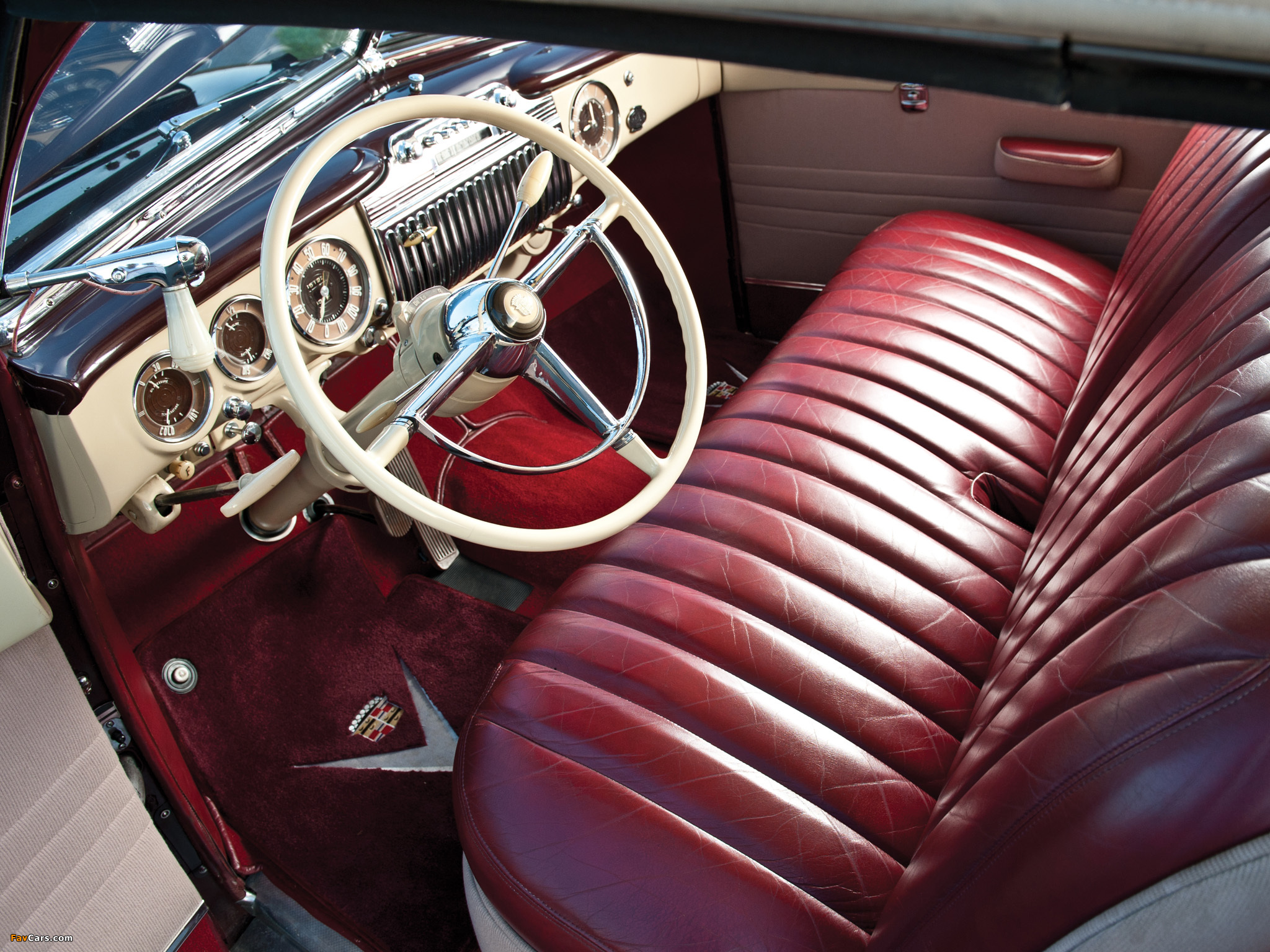 Pictures of Cadillac Sixty-Two Convertible 1947 (2048 x 1536)