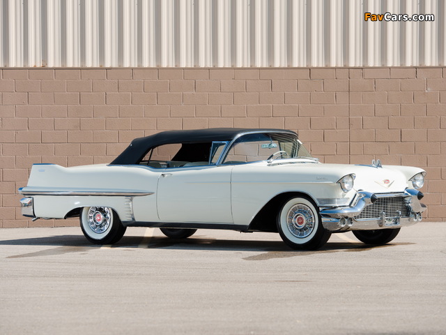 Pictures of Cadillac Sixty-Two Convertible 1957 (640 x 480)
