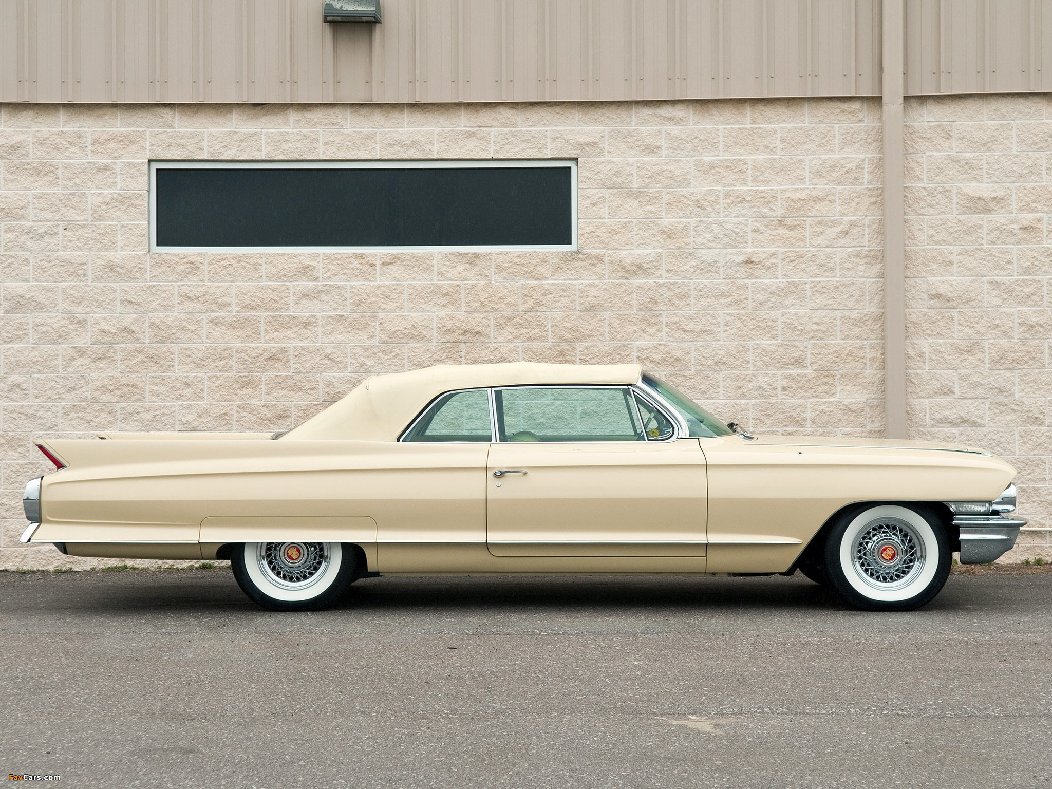 Pictures of Cadillac Sixty-Two Convertible (6267) 1962 (2048 x 1536)