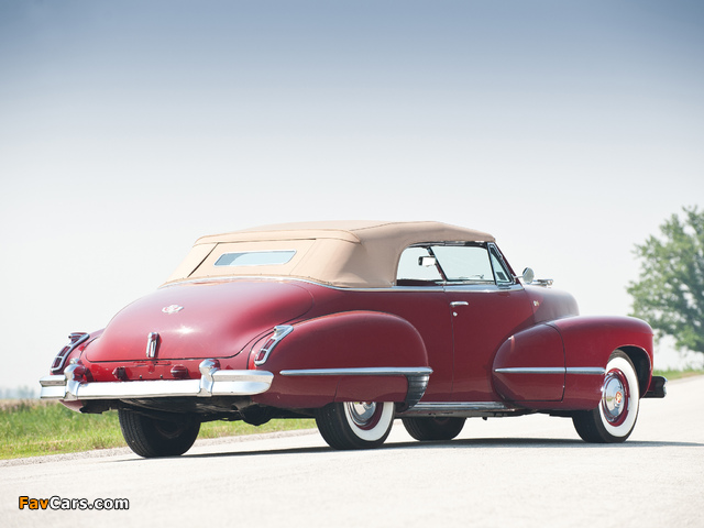 Pictures of Cadillac Sixty-Two Convertible 1942 (640 x 480)
