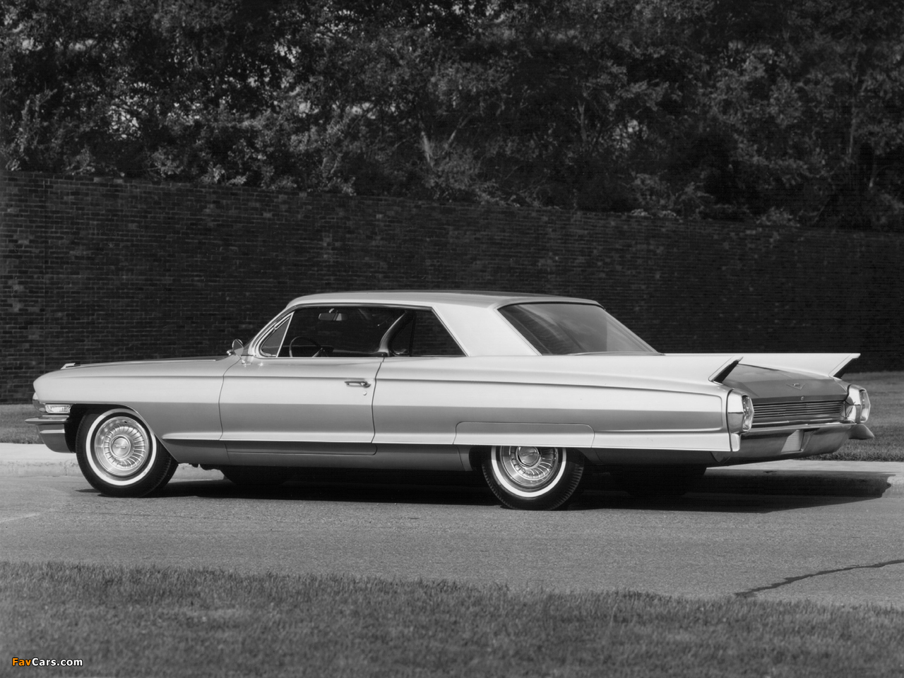 Cadillac Sixty-Two Hardtop Coupe (6237G) 1962 wallpapers (1280 x 960)