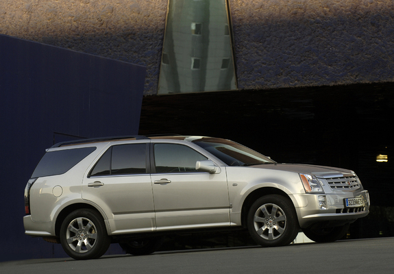 Cadillac SRX 2004–09 pictures