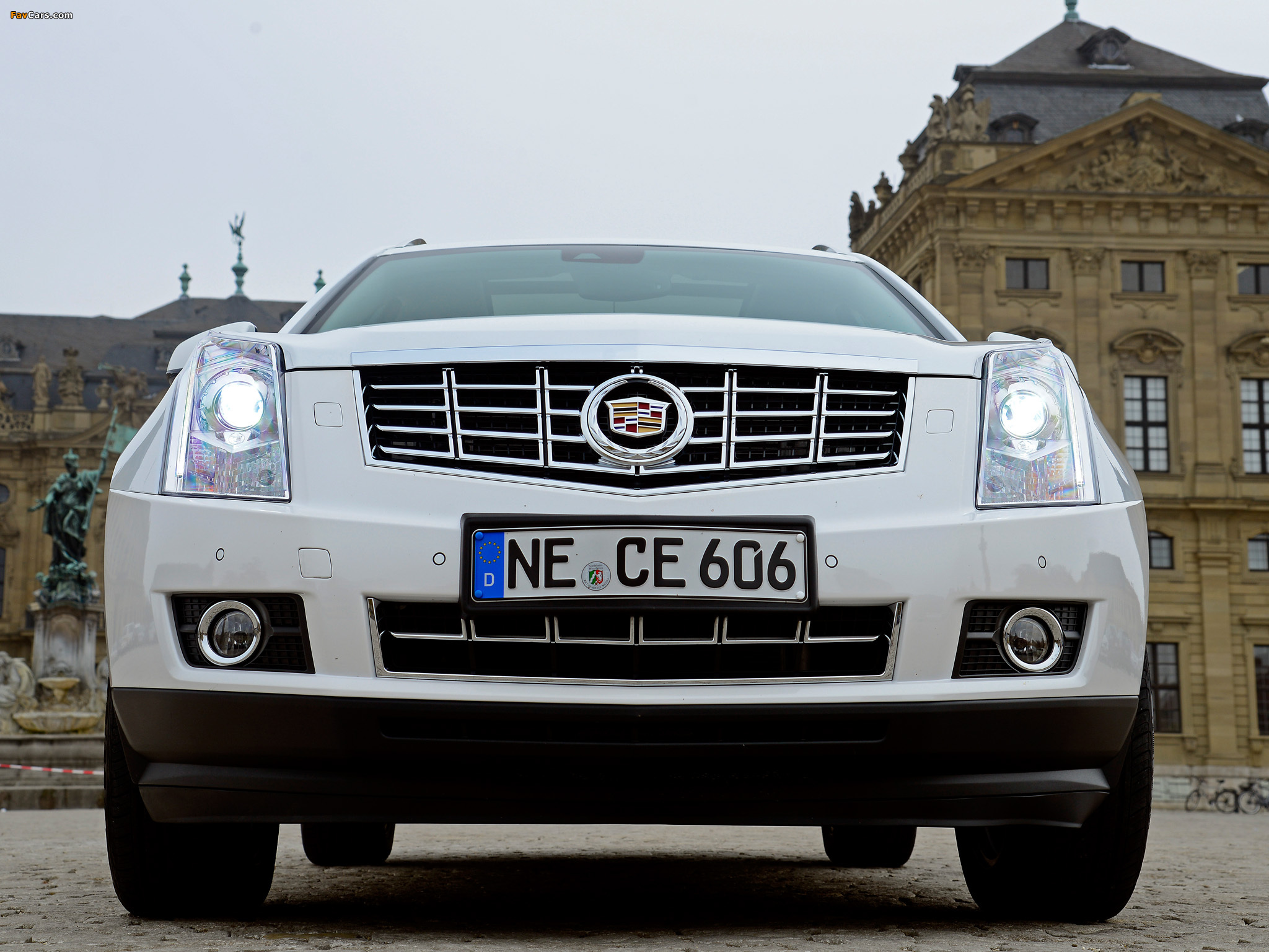 Cadillac SRX EU-spec 2012 wallpapers (2048 x 1536)