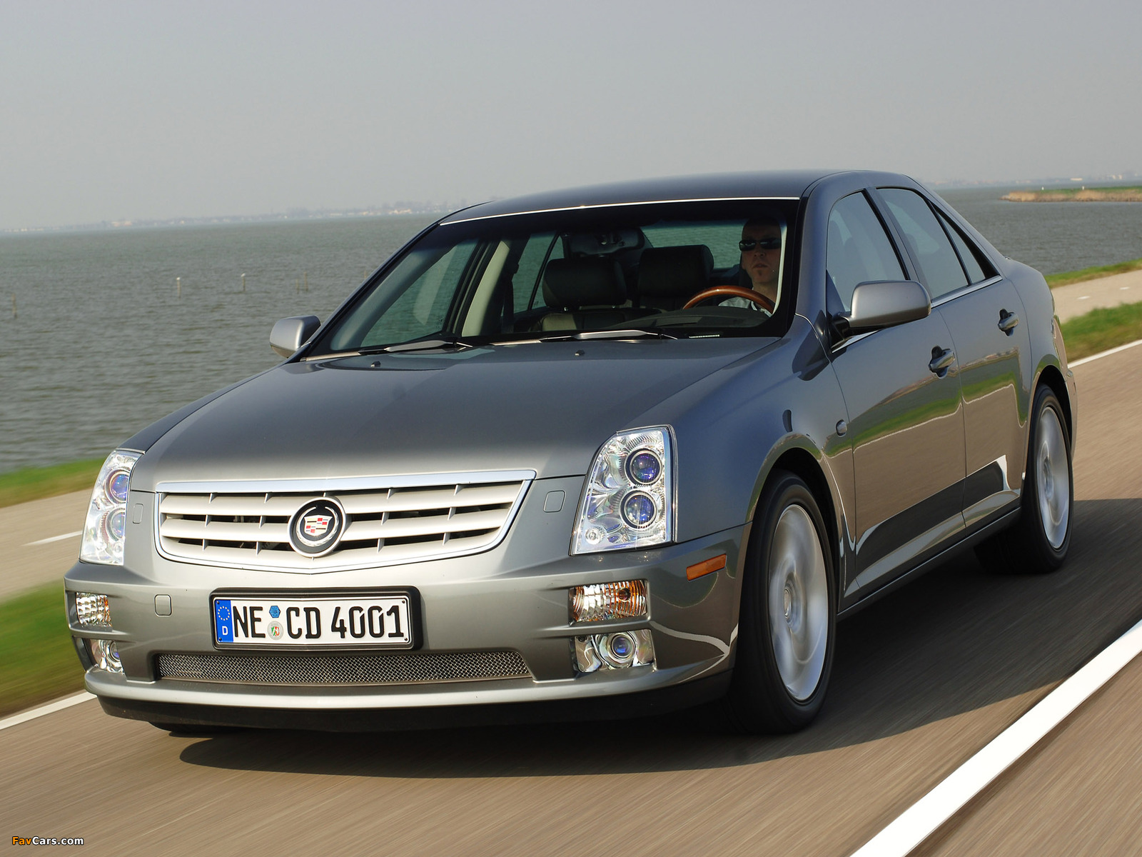 Images of Cadillac STS 2005–07 (1600 x 1200)