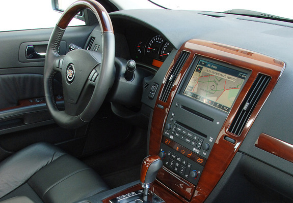 Photos of Cadillac STS 2005–07