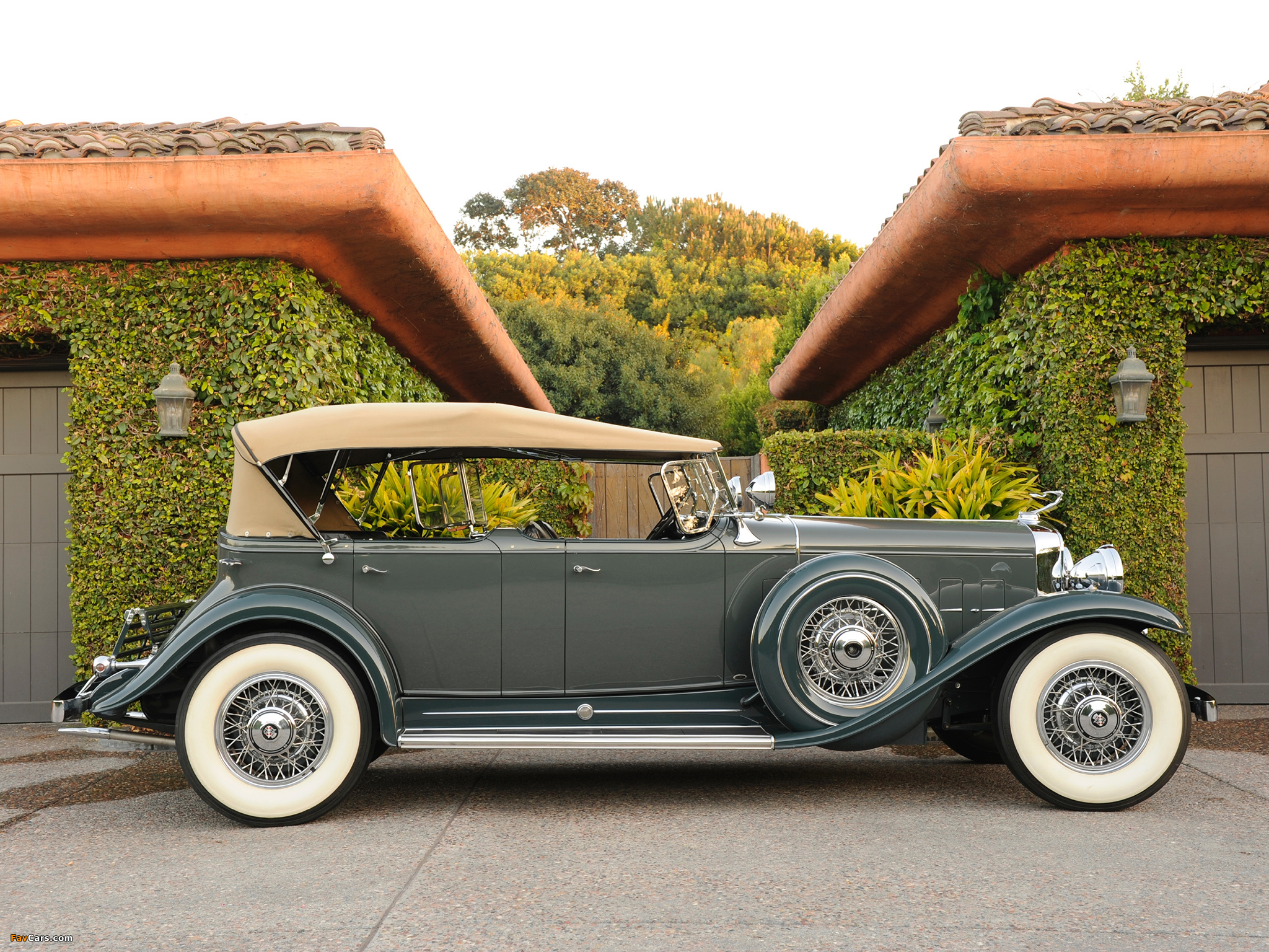 Cadillac V12 370-A All Weather Phaeton by Fleetwood 1931 pictures (2048 x 1536)