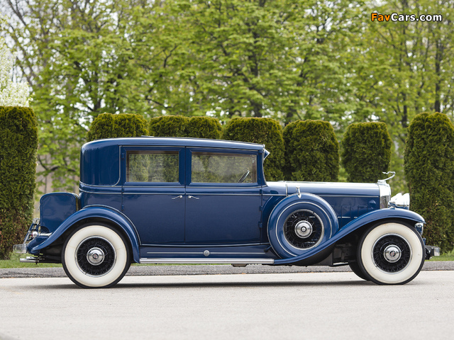 Cadillac V12 370-A Town Sedan by Fisher (31152) 1931 pictures (640 x 480)