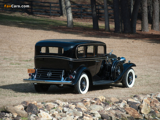 Cadillac V12 370-B Imperial Sedan by Fleetwood 1932 images (640 x 480)