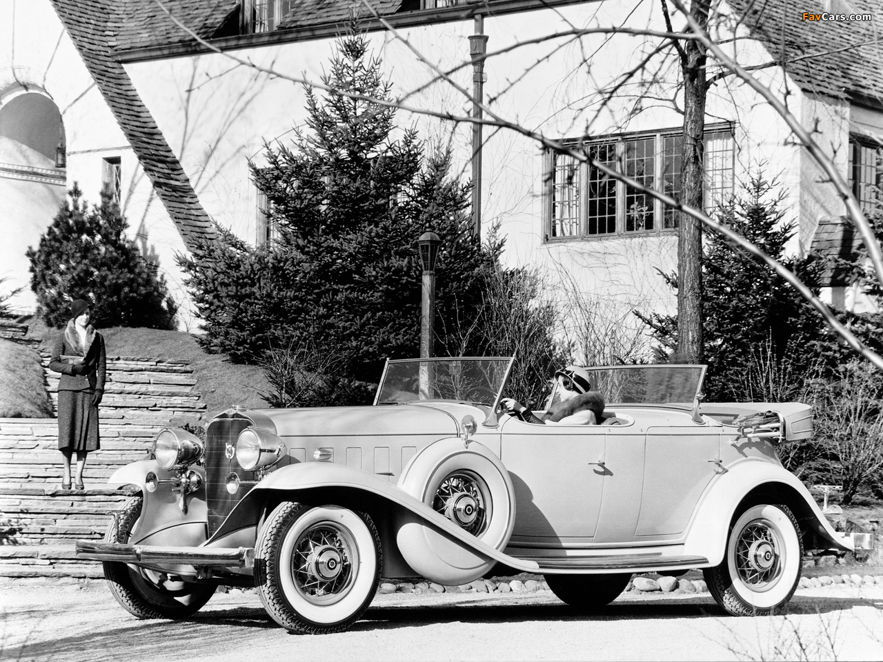 Cadillac V12 370-B Sport Phaeton by Fisher (32-12-279) 1932 pictures (1280 x 960)