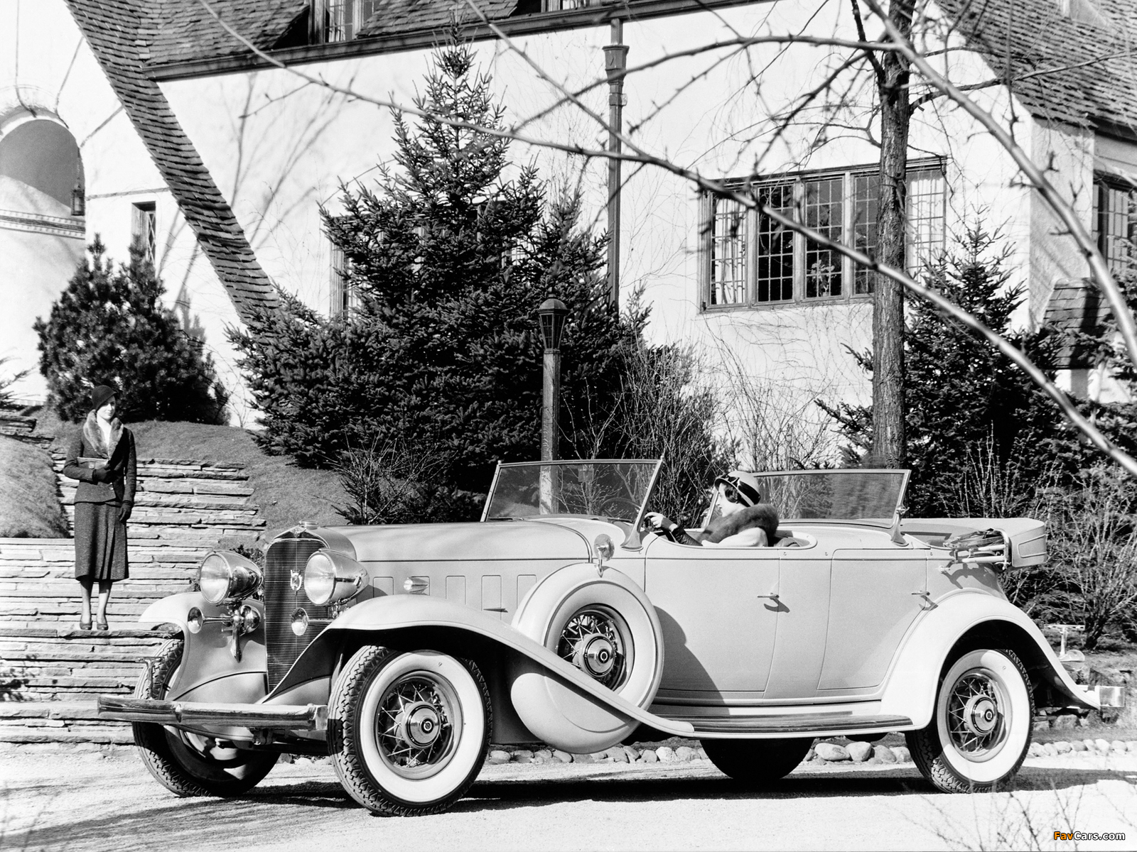 Cadillac V12 370-B Sport Phaeton by Fisher (32-12-279) 1932 pictures (1600 x 1200)