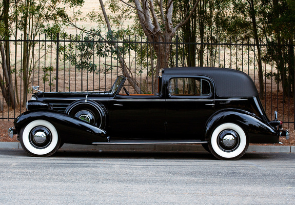 Cadillac V12 370-D Town Cabriolet by Fleetwood 1935 images