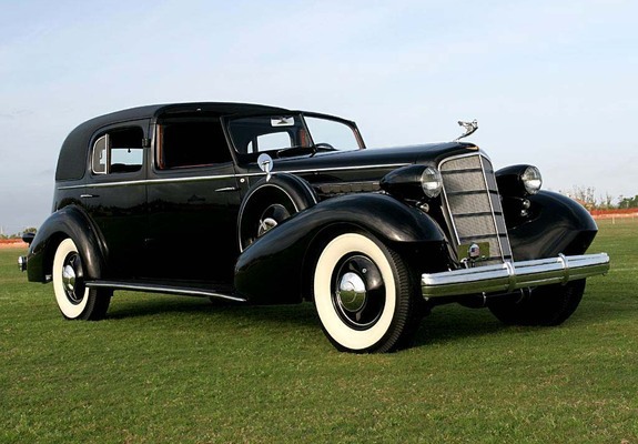 Cadillac V12 370-D Town Cabriolet by Fleetwood 1935 images