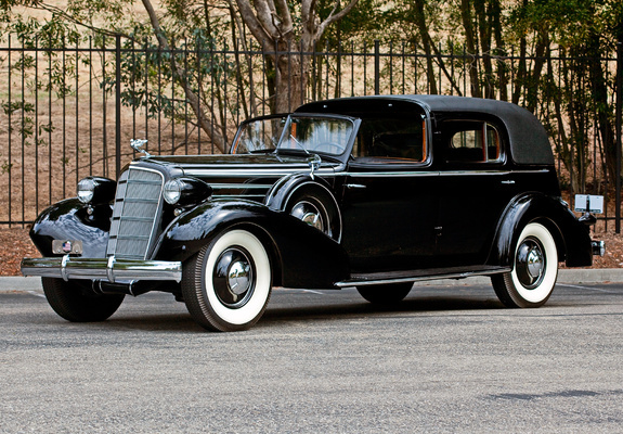 Cadillac V12 370-D Town Cabriolet by Fleetwood 1935 pictures