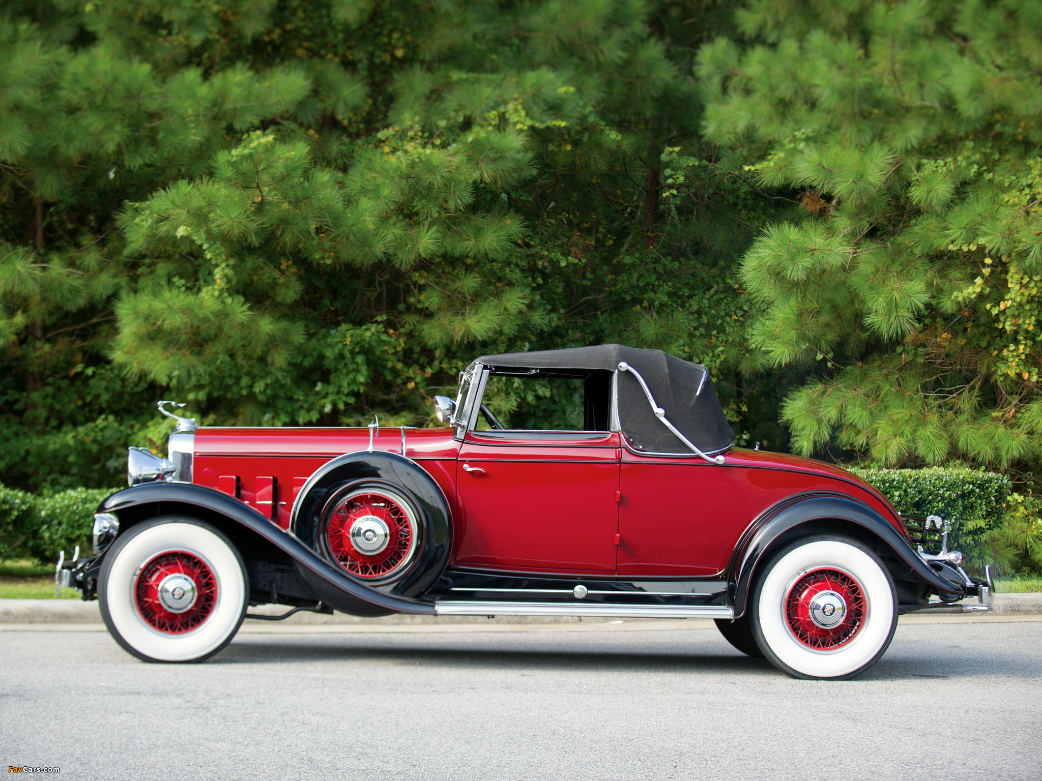 Images of Cadillac V12 370-A Convertible Coupe 1931 (2048 x 1536)