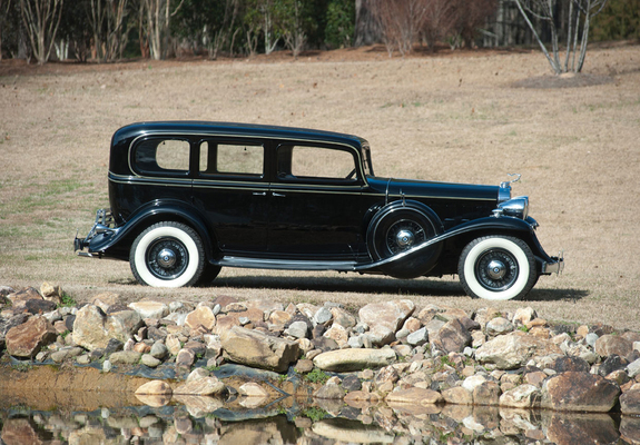 Photos of Cadillac V12 370-B Imperial Sedan by Fleetwood 1932