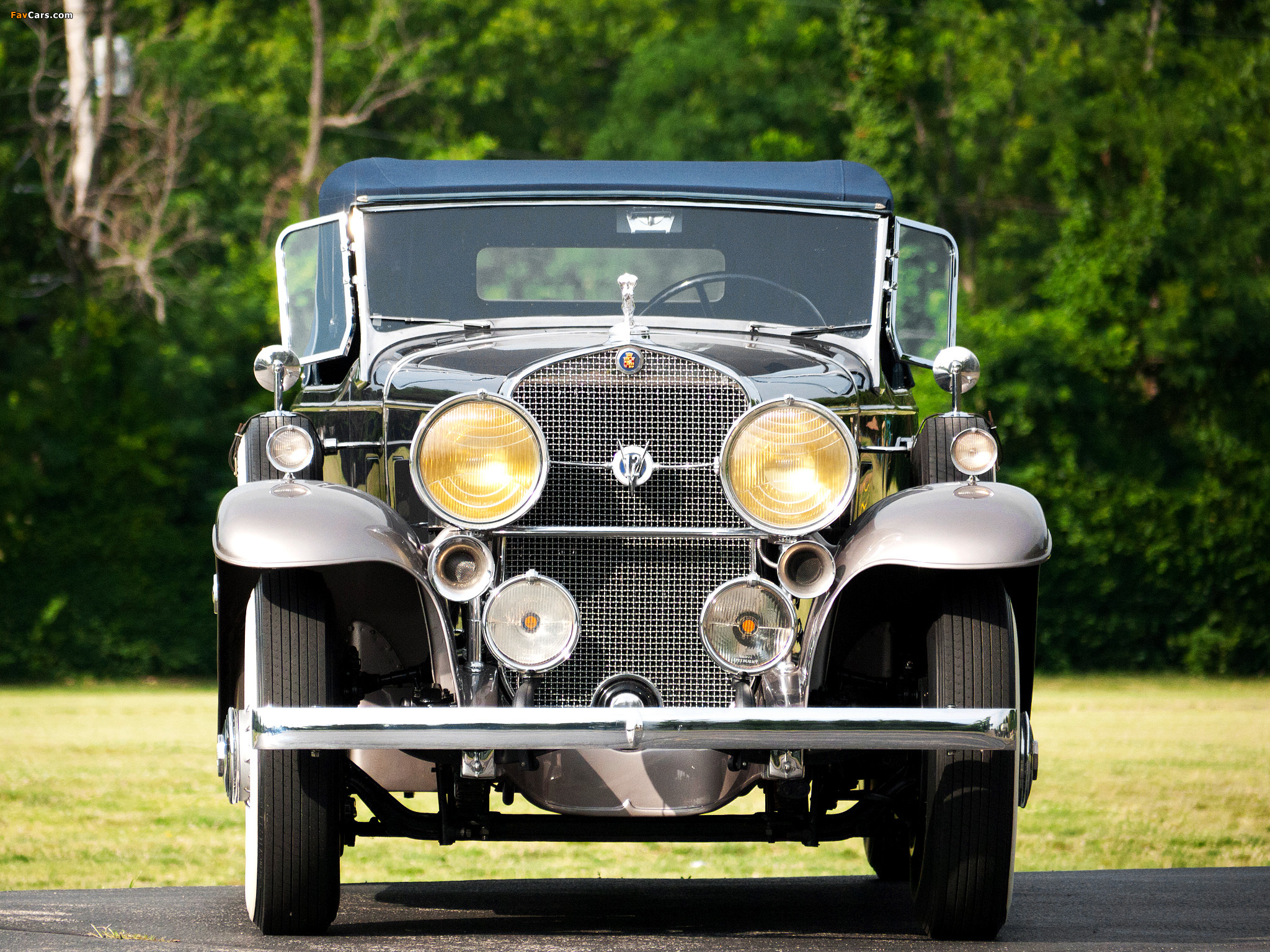 Pictures of Cadillac V12 370-A Roadster by Fleetwood 1931 (2048 x 1536)