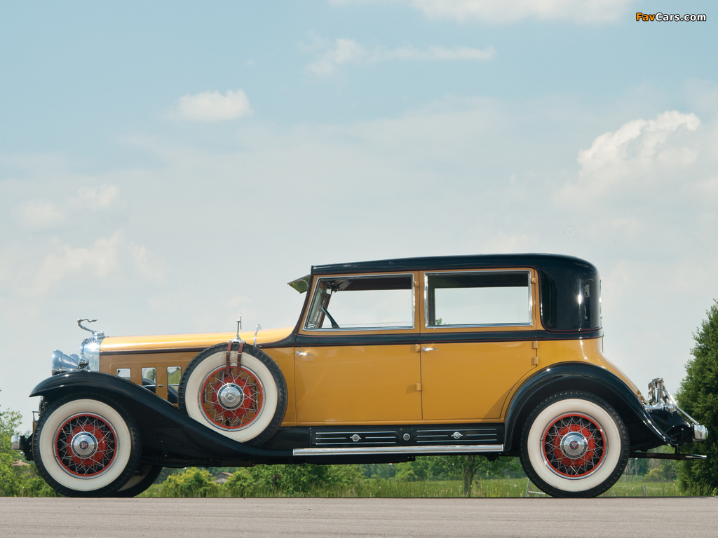 Cadillac V16 452-A Madame X Club Sedan by Fleetwood 1930 wallpapers (1024 x 768)