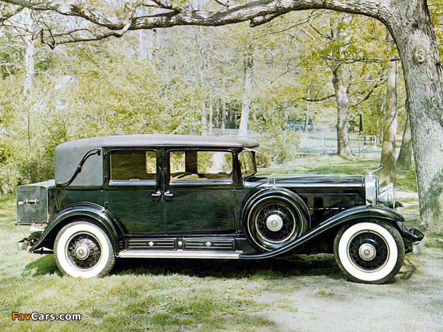 Cadillac V16 452-A Sedan 1931 images (640 x 480)