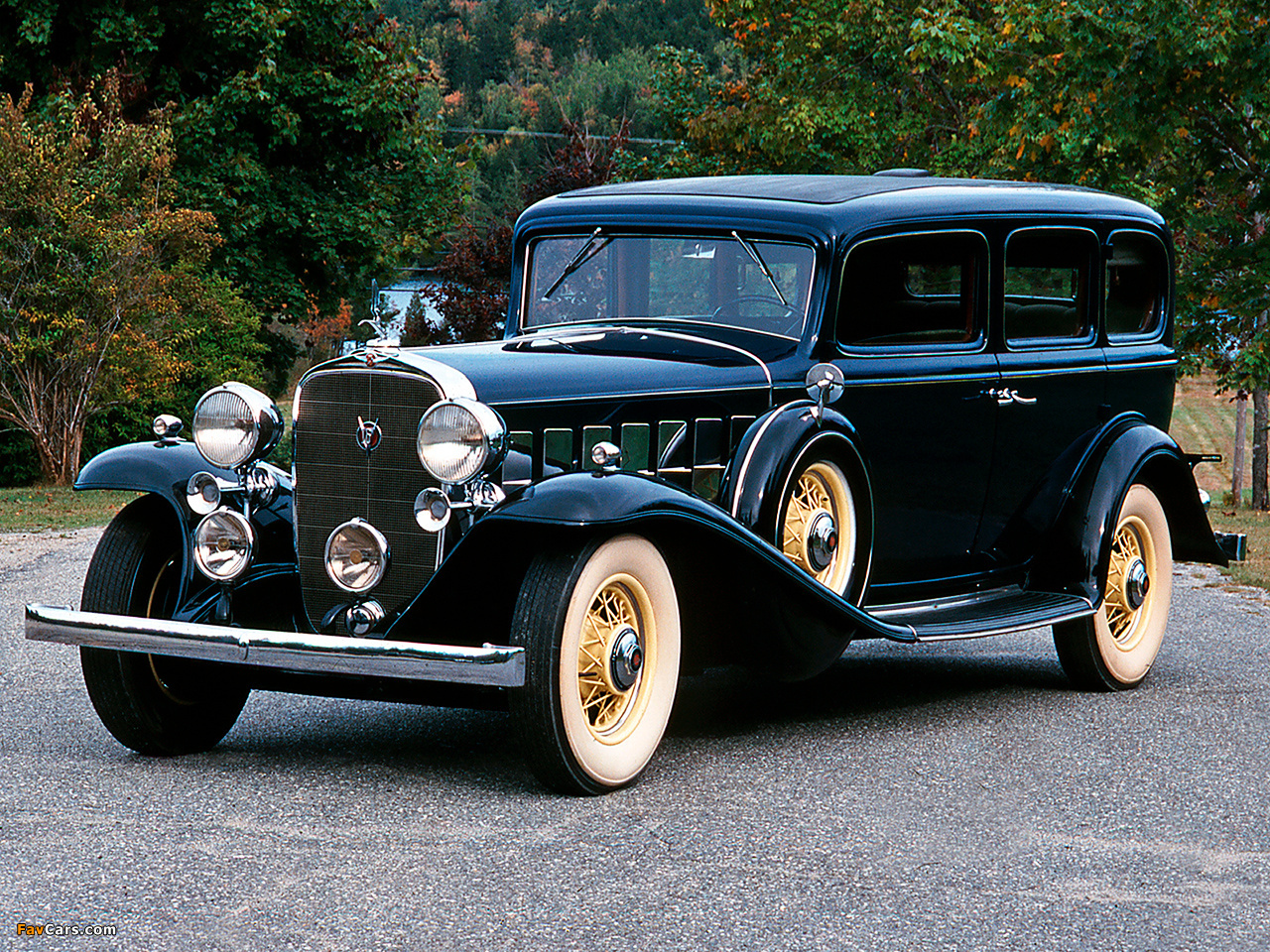 Cadillac V16 452-B Imperial Sedan by Fleetwood 1932 photos (1280 x 960)