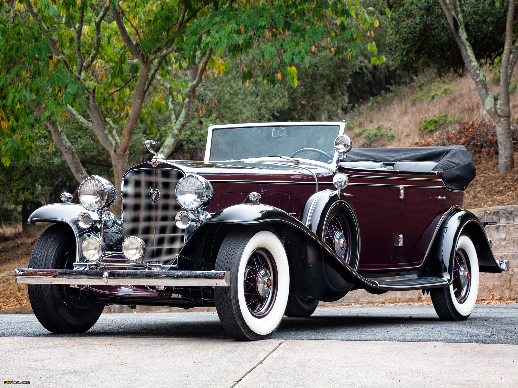Cadillac V16 452-B All Weather Phaeton by Fisher (32-16-273) 1932 pictures (2048 x 1536)