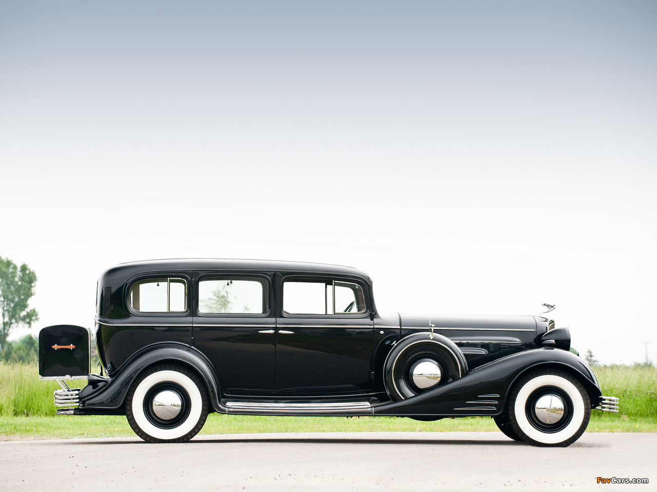 Cadillac V16 452-C Limousine by Fleetwood 1933 photos (1280 x 960)