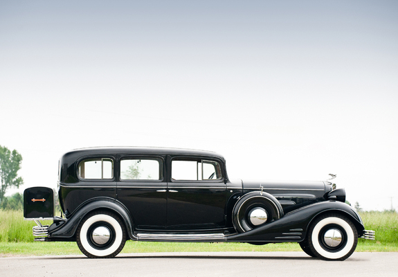 Cadillac V16 452-C Limousine by Fleetwood 1933 photos