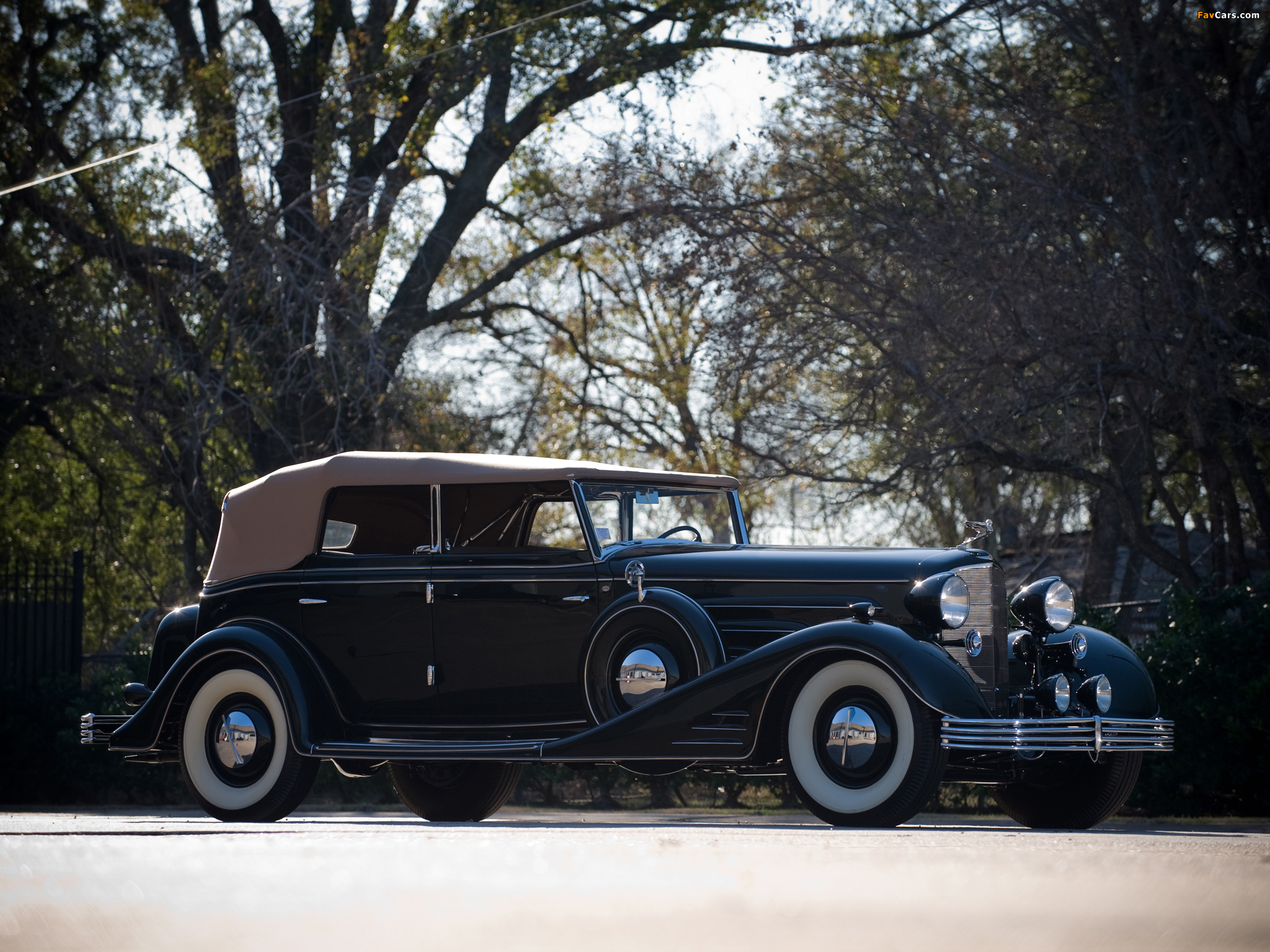 Cadillac V16 Convertible Phaeton by Fleetwood 1933 photos (2048 x 1536)