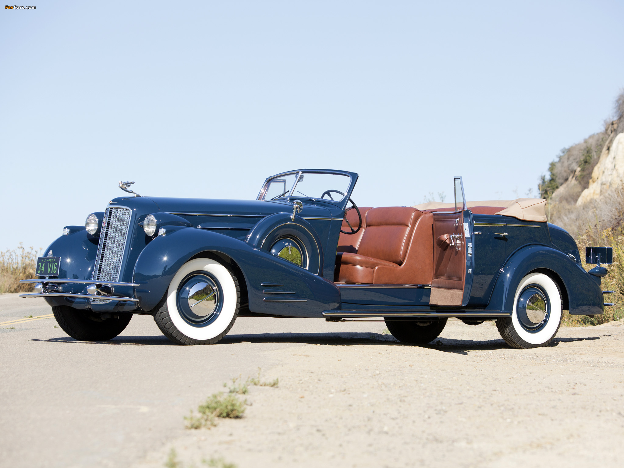 Cadillac V16 452-D Convertible Sedan by Fleetwood (5780) 1934 photos (2048 x 1536)