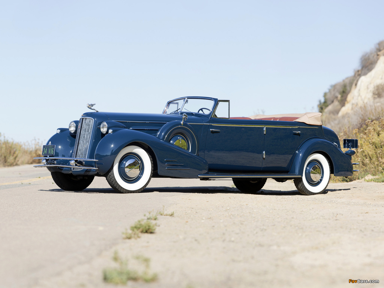 Cadillac V16 452-D Convertible Sedan by Fleetwood (5780) 1934 pictures (1280 x 960)