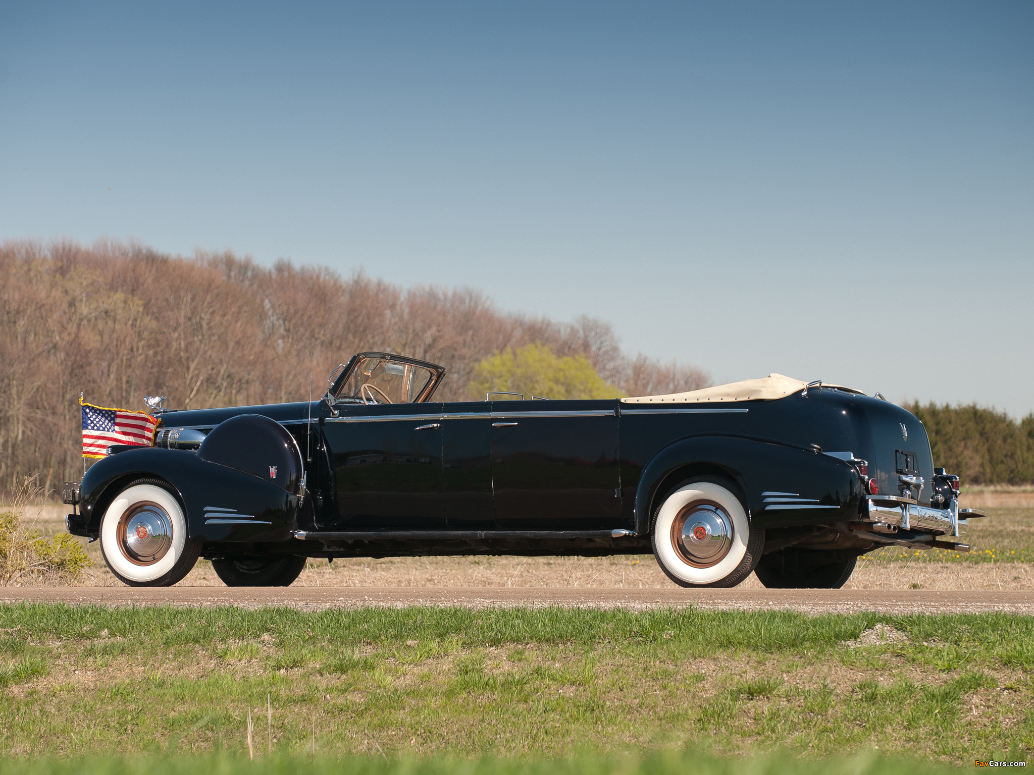Cadillac V16 Series 90 Presidential Convertible Limousine 1938 photos (2048 x 1536)