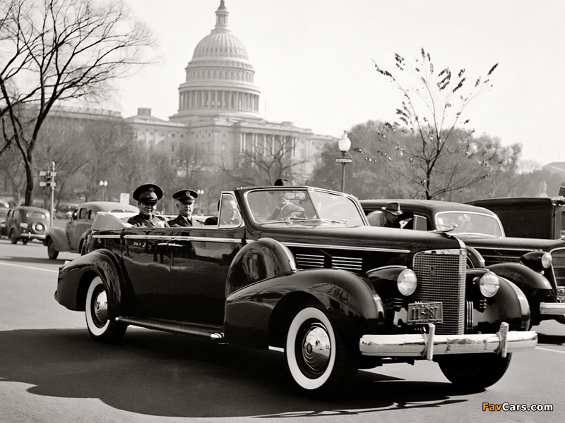 Cadillac V16 Series 90 Presidential Convertible Limousine 1938 pictures (800 x 600)