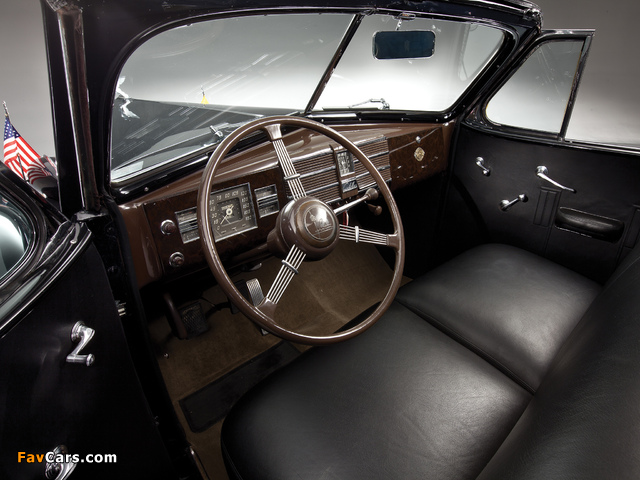 Cadillac V16 Series 90 Ceremonial Town Car by Fleetwood 1938 wallpapers (640 x 480)