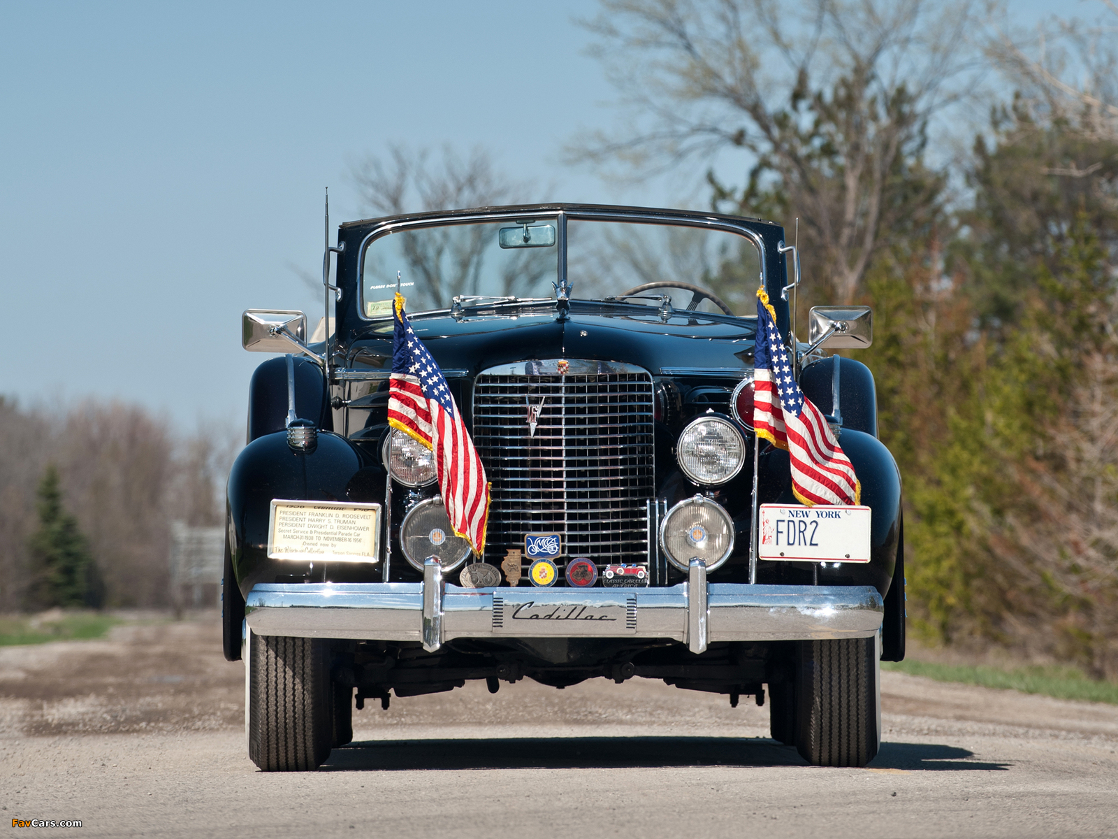Cadillac V16 Series 90 Presidential Convertible Limousine 1938 wallpapers (1600 x 1200)