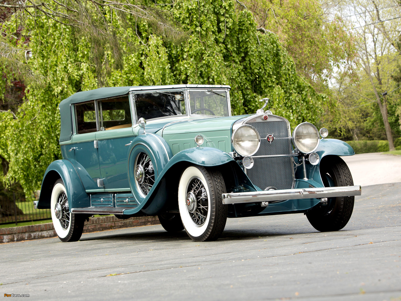 Images of Cadillac V16 All-Weather Phaeton by Fleetwood 1930 (1600 x 1200)