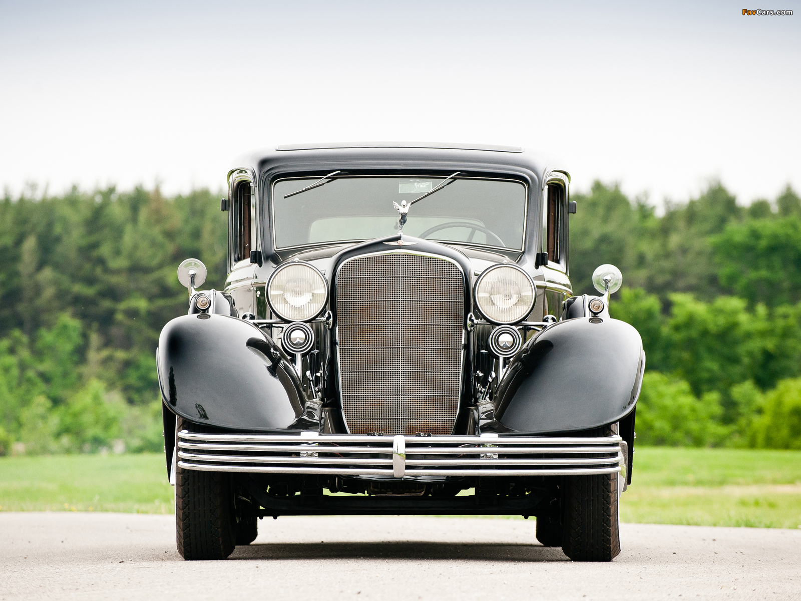 Images of Cadillac V16 452-C Limousine by Fleetwood 1933 (1600 x 1200)