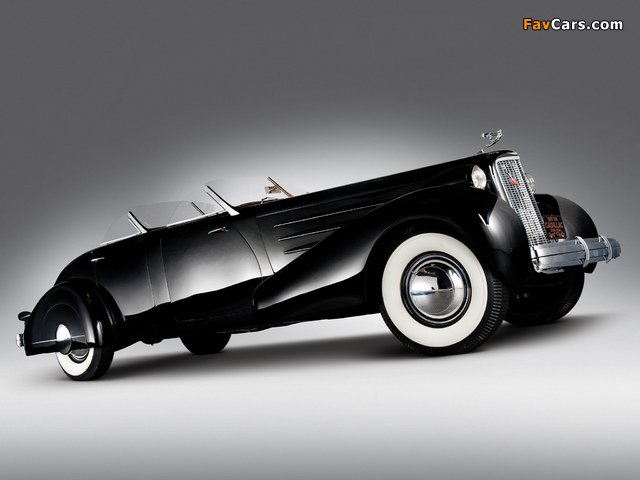 Images of Cadillac V16 Series 90 Dual Cowl Custom Sport Phaeton 1937 (640 x 480)