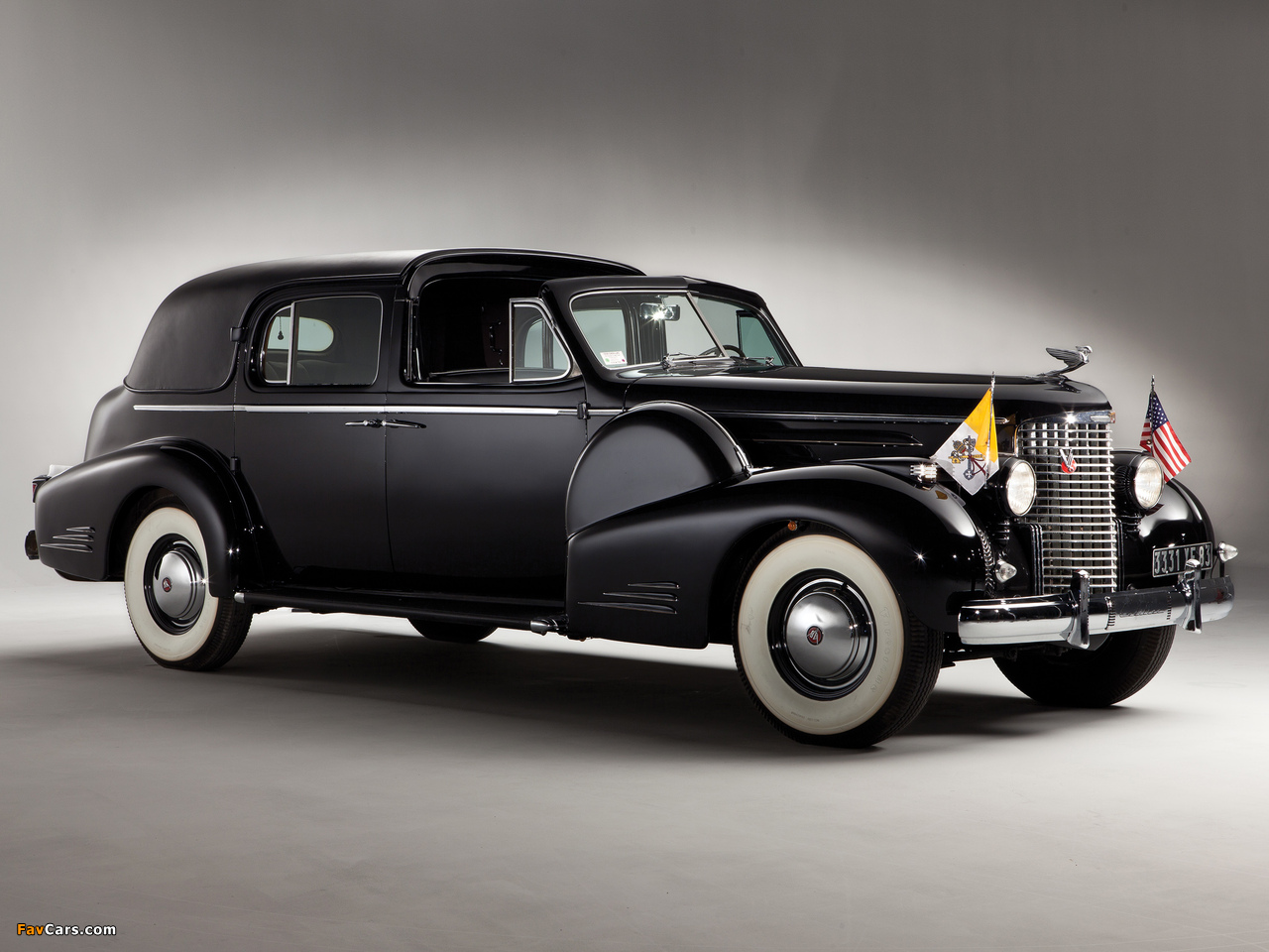 Images of Cadillac V16 Series 90 Ceremonial Town Car by Fleetwood 1938 (1280 x 960)