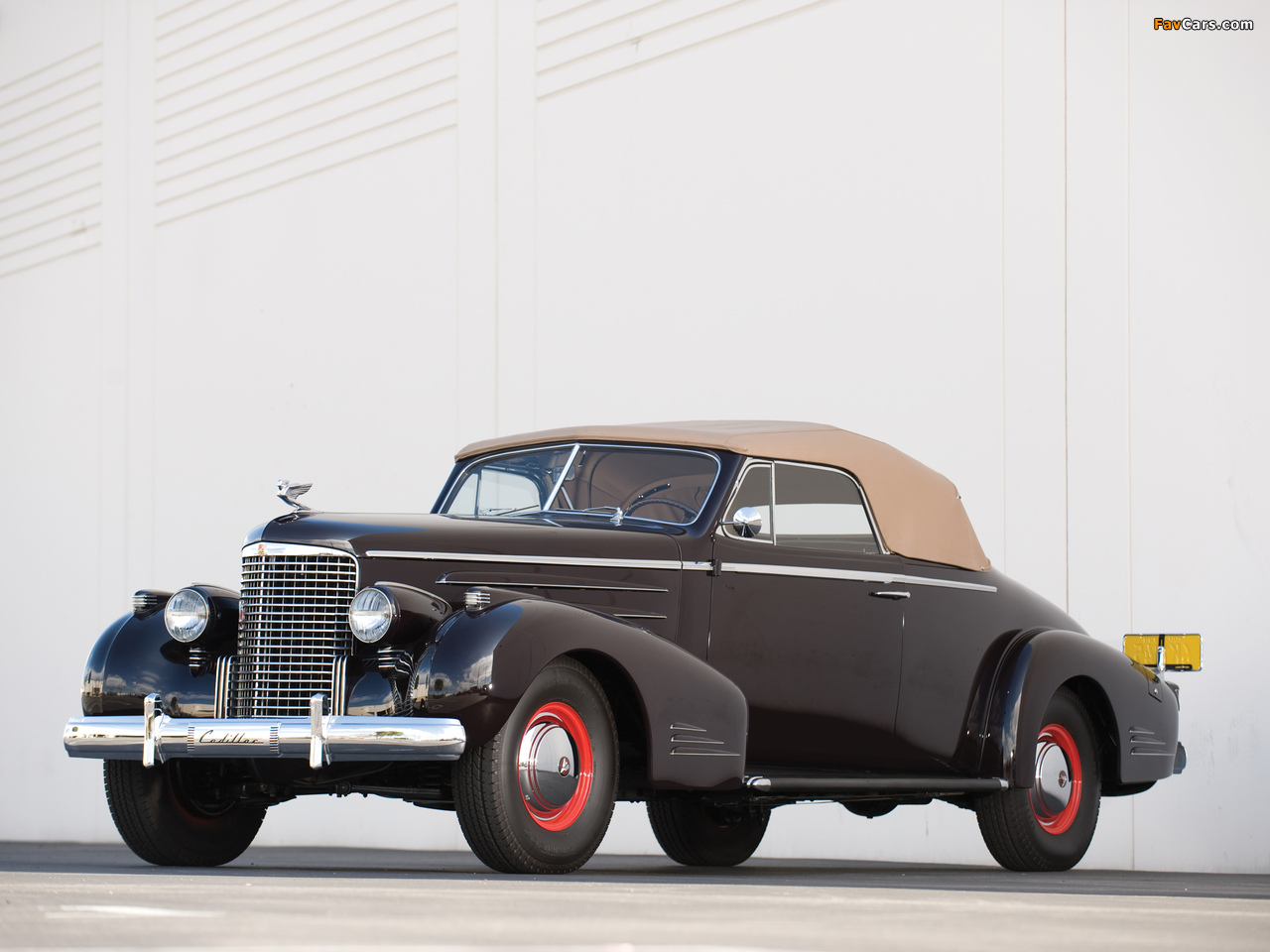 Images of Cadillac V16 Series 90 Convertible Coupe 1938 (1280 x 960)