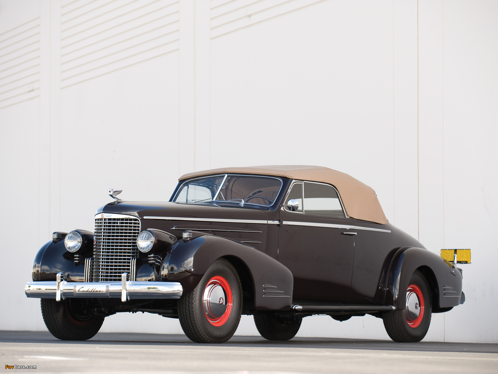 Images of Cadillac V16 Series 90 Convertible Coupe 1938 (1600 x 1200)