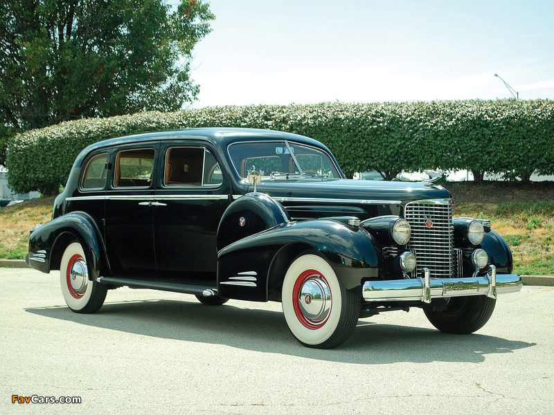 Images of Cadillac V16 Series 90 Sedan by Fleetwood 1938 (800 x 600)